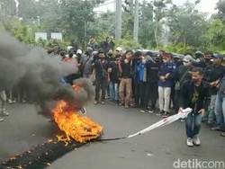 Aksi Solidaritas Wadas, Massa Demo di Jalan Pantura Semarang