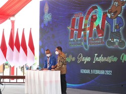 Menpora Hadiri Langsung Hari Pers Nasional, lalu Lakukan Ini