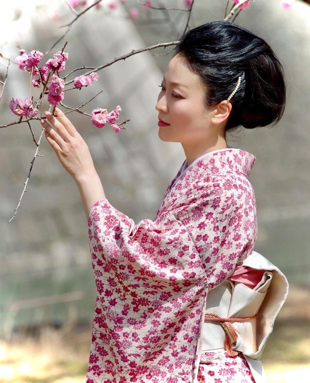 Rahasia cantik perempuan Jepang ala pakar budaya Junko Sophie Kakizaki/instagram/junkosophiekakizaki Mengenal lebih dekat sosok Junko Sophine Kakizaki.