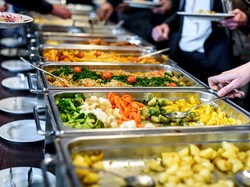 7 Promo Bukber All You Can Eat di Hotel Surabaya