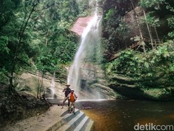 Wisata di Riau, Berkemah di Mulut Gua dan Air Terjun Batu Tilam