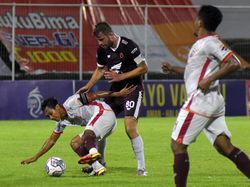 Terungkap! Alasan Pelatih PSM Jadikan Adam Milter dari Bek Tengah ke Striker