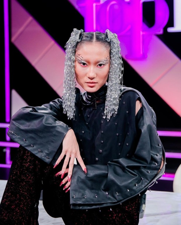 Gaya rambut peniti yang stylish/Foto: Instagram/ganegani Gaya rambut peniti yang stylish/Foto: Instagram/ganegani