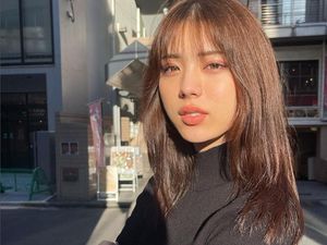Foto: Model Androgini Idegami Baku, Pria dengan Kecantikan Seperti Wanita Foto: Model Androgini Idegami Baku, Pria dengan Kecantikan Seperti Wanita