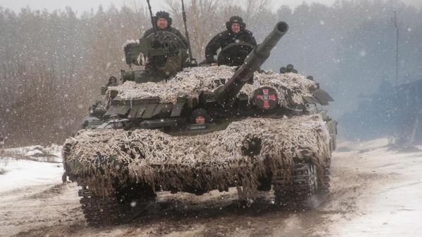 Intip Peralatan Perang Ukraina yang Bersiap Hadapi Invasi Rusia