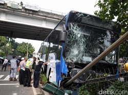 Berkali-kali TransJakarta Celaka Bikin Operator-Pengemudi Kena Sanksi