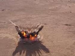 Dhuar! Iran Gelar Uji Coba Rudal Baru Buatannya: Khaibar-Buster