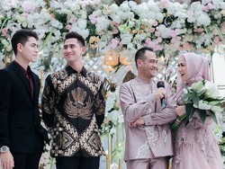 Penilaian 2 Anak Venna Melinda untuk Ferry Irawan