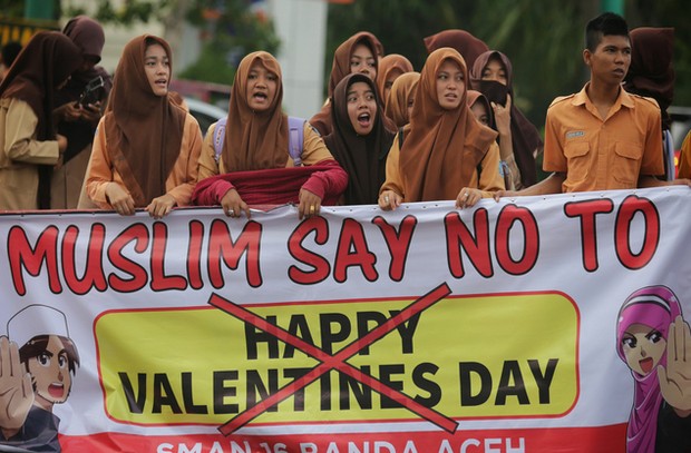 larangan hari valentine di berbagai negara