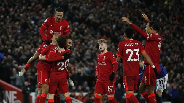 Soccer Football - Premier League - Liverpool v Leicester City - Anfield, Liverpool, Britain - February 10, 2022 Liverpool's Diogo Jota celebrates scoring their second goal with teammates REUTERS/Craig Brough EDITORIAL USE ONLY. No use with unauthorized audio, video, data, fixture lists, club/league logos or 'live' services. Online in-match use limited to 75 images, no video emulation. No use in betting, games or single club /league/player publications.  Please contact your account representative for further details.