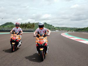 Motor-motor Rakitan Indonesia yang Digeber Pebalap MotoGP di Mandalika Motor-motor Rakitan Indonesia yang Digeber Pebalap MotoGP di Mandalika