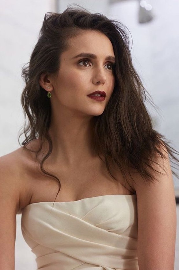 Nina Dobrev Nggak Suka Valentine Kalo Jomblo/Foto : pinterest.com/Paige Knight