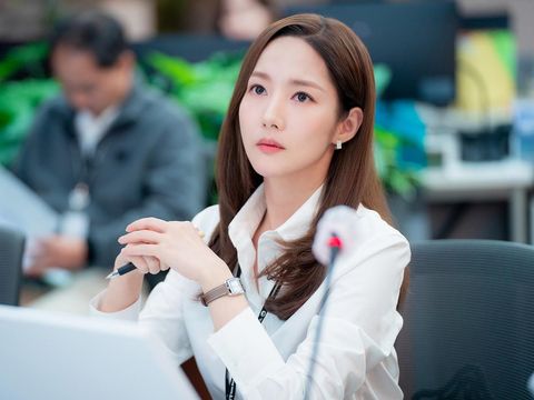 Park Min-young dalam drama Korea Forecasting Love and Weather (2022) Park Min-young dalam drama Korea Forecasting Love and Weather (2022)