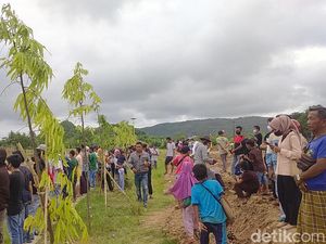 Ramai Warga Nonton Tes MotoGP Mandalika, Raisa Ingatkan Prokes