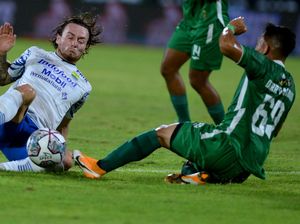 PSS Vs Persib: Maung Bandung Menang 2-1 PSS Vs Persib: Maung Bandung Menang 2-1