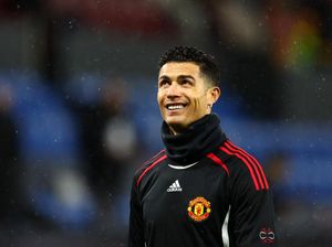 Akun Medsos Ronaldo Tertawakan Unggahan Spanduk Anti CR7 Akun Medsos Ronaldo Tertawakan Unggahan Spanduk Anti CR7
