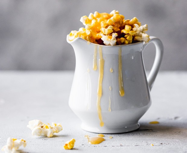 resep salted caramel popcorn untuk hari valentine