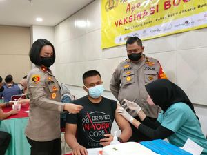 2 RT di Tanjung Duren Jakbar Masuk Zona Oranye, Vaksin Digencarkan 2 RT di Tanjung Duren Jakbar Masuk Zona Oranye, Vaksin Digencarkan