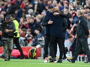 Liverpool Sulit Kejar City, Pep: Masa Sih?