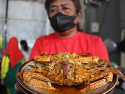 Pedasnya Kare Rajungan Ala Iwak Segoro di Jombang Bikin Ketagihan
