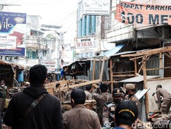 Lapak Dibongkar, PKL Diminta Bayar DP Kios Rp 27 Juta Buat Relokasi