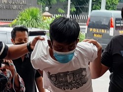 Ditangkap, Ini Tampang 1 Terduga Pelaku Pembunuhan Pria di TPU Kober