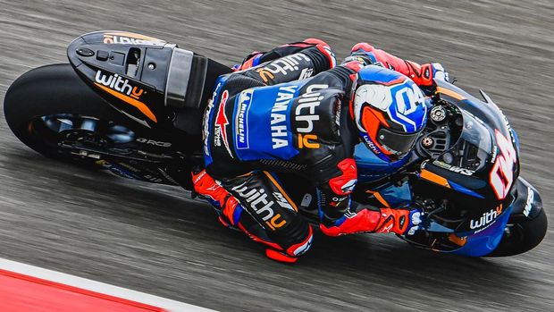 Andrea Dovizioso beraksi di tes MotoGP Mandalika, Sabtu (12/2).