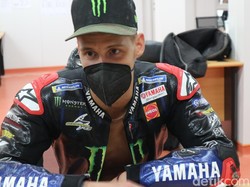 Juara Dunia MotoGP Sakit Leher Setelah 1 Lap di Sirkuit Mandalika