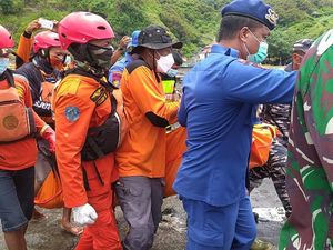 Musibah Tewaskan 11 Orang Dalam Ritual Maut di Pantai Payangan Jember