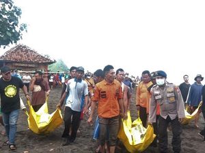 Mitos Nyi Roro Kidul-Rip Current di Balik Ritual Maut Jember Mitos Nyi Roro Kidul-Rip Current di Balik Ritual Maut Jember