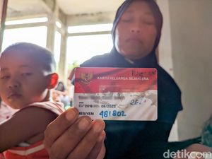 Warga Desa di Ponorogo Protes Bansos Diduga Ditilap, Ini Penjelasan BumDes Warga Desa di Ponorogo Protes Bansos Diduga Ditilap, Ini Penjelasan BumDes