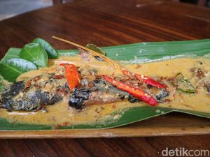 Gurih! Mangut Lele Asap Khas Bantul Kini Ada di Kudus