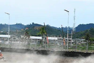 Lihat Lagi Momen Raul Fernandez Crash di Sirkuit Mandalika