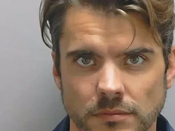 Pria Inggris Jadi Tinder Swindler, Tipu Korban sampai Rp 275 Miliar!