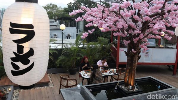 Tak Perlu ke Jepang, Di Bandung Ada Resto Bernuansa Negeri Sakura