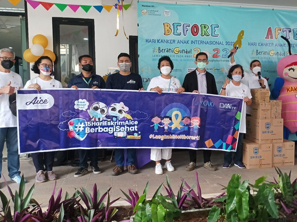 AICE Bagi-bagi 6.000 Masker dan Es Krim ke Pejuang Kanker Cilik