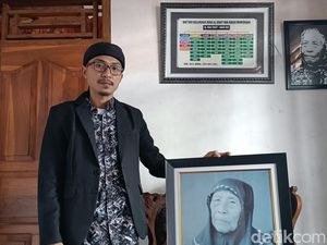 Siapa Saja Artis yang Pernah Berobat Masalah Vitalitas ke Cucu Mak Erot? Siapa Saja Artis yang Pernah Berobat Masalah Vitalitas ke Cucu Mak Erot?