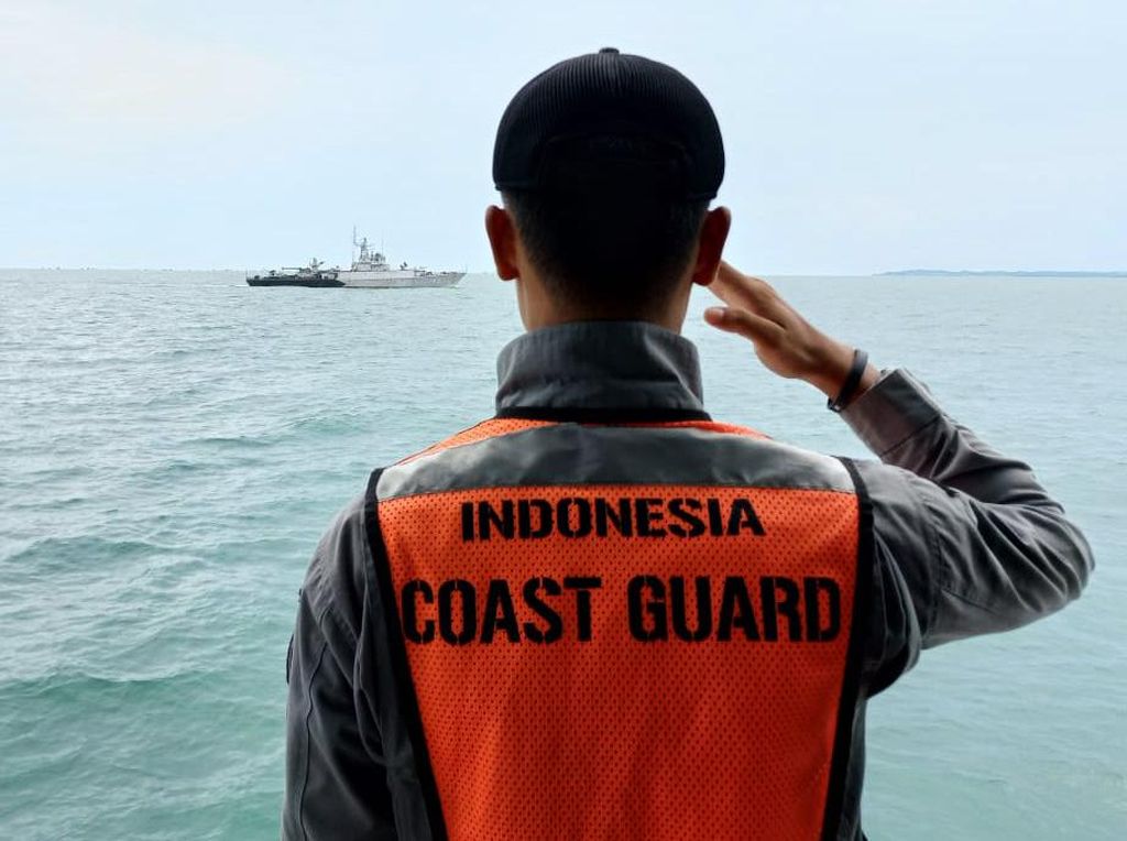 Atasi Tumpang Tindih Penegakan Hukum di Laut, Jokowi Keluarkan PP 13/2022 Atasi Tumpang Tindih Penegakan Hukum di Laut, Jokowi Keluarkan PP 13/2022