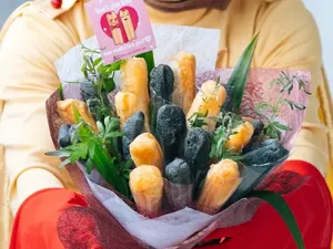 Bukan Cokelat, Gerai Makanan Ini Jual Buket Cakwe Khusus Valentine Bukan Cokelat, Gerai Makanan Ini Jual Buket Cakwe Khusus Valentine