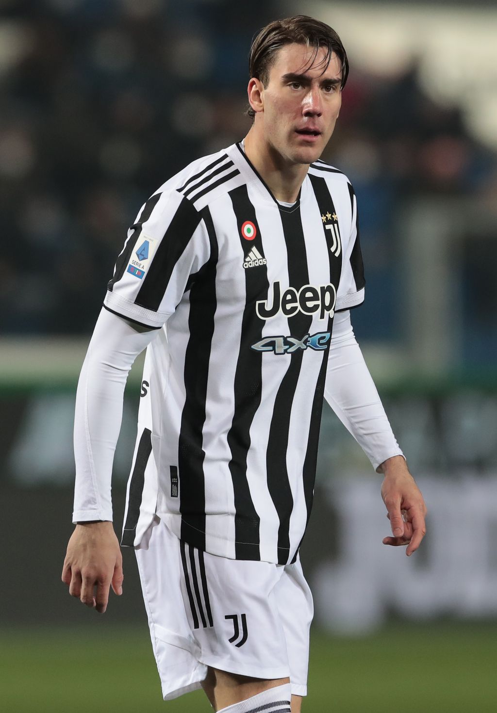 BERGAMO, ITALY - FEBRUARY 13: Dusan Vlahovic of Juventus looks on during the Serie A match between Atalanta BC and Juventus at Gewiss Stadium on February 13, 2022 in Bergamo, Italy. (Photo by Emilio Andreoli/Getty Images)