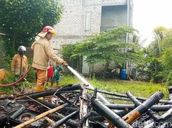 Servis Elektronik di Lamongan Ludes Terbakar Saat Pemiliknya Istirahat