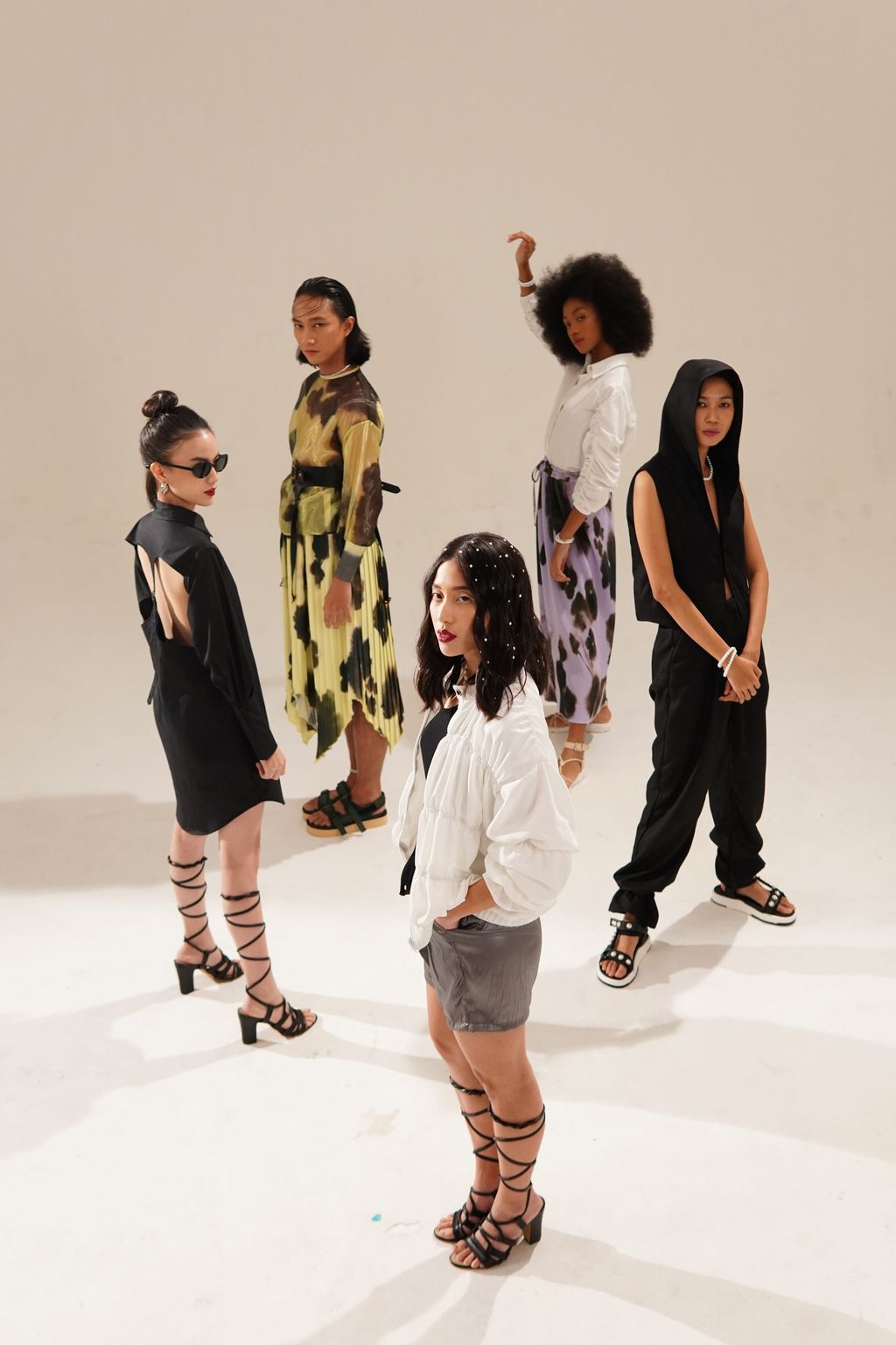 Koleksi wearstatuquo