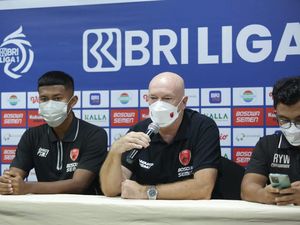 Tunggu Kejutan Tes PCR, Pelatih PSM Belum Tentukan 11 Pemain Lawan Persikabo Tunggu Kejutan Tes PCR, Pelatih PSM Belum Tentukan 11 Pemain Lawan Persikabo