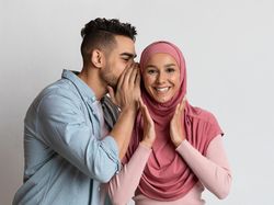 Catat! Ini Hukum Berhubungan Suami Istri Siang Hari di Bulan Ramadan