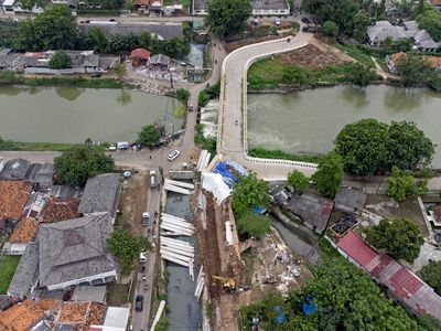 Jembatan Rp 10 M yang Ambles di Karawang Mulai Diperbaiki
