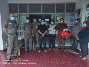 Satpol PP Amankan 3 Pengamen di Pintu Tol Depok