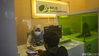 Pajak Pencairan JHT Belum Bisa Dihapus, Ini Alasannya