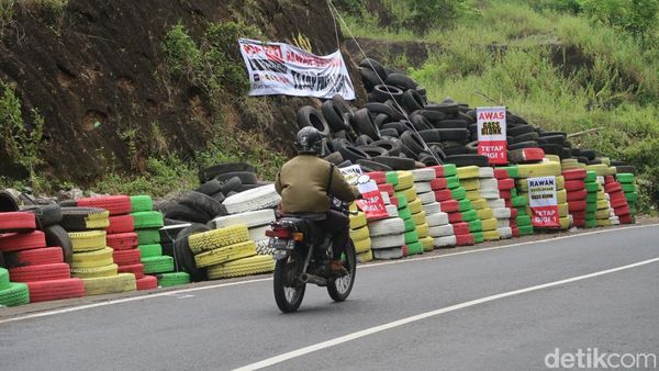 Ratusan Ban Warna-warni Terpasang di TKP Laka Maut Bantul