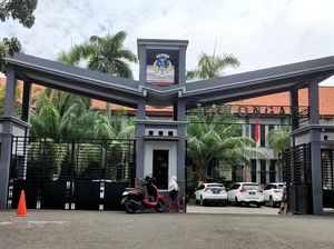 Sekolah di Lamongan Ditutup Usai 14 Siswa Terpapar COVID-19 Sekolah di Lamongan Ditutup Usai 14 Siswa Terpapar COVID-19