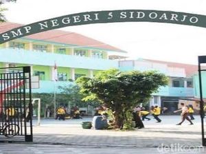 SMPN 5 Sidoarjo Kebobolan, Barang Berharga Hingga Uang Tunai Raib SMPN 5 Sidoarjo Kebobolan, Barang Berharga Hingga Uang Tunai Raib